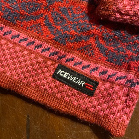 Kenmar Red and Blue Women's Cardigan Sweater - Picture 3 of 8